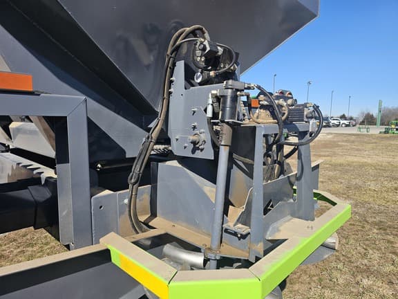 Image of Loftness F810 equipment image 4