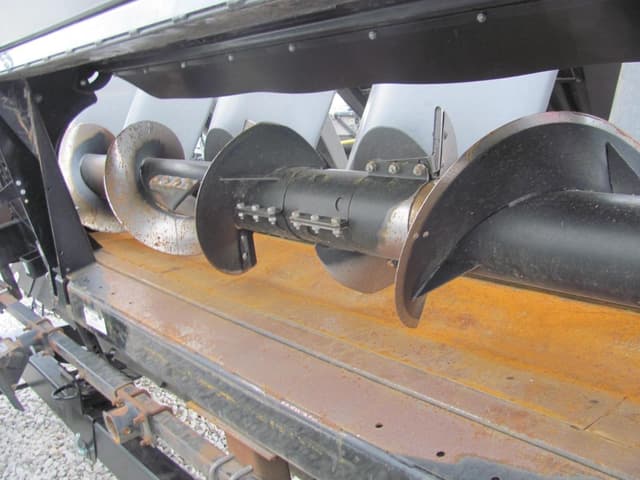 Image of MacDon C3008C equipment image 3