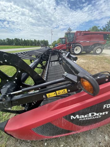 Main image MacDon FD130