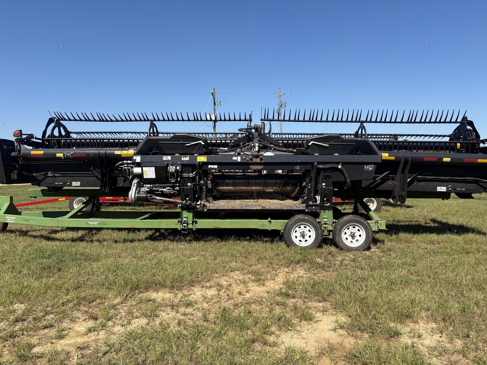 2021 MacDon FD130 Equipment Image0