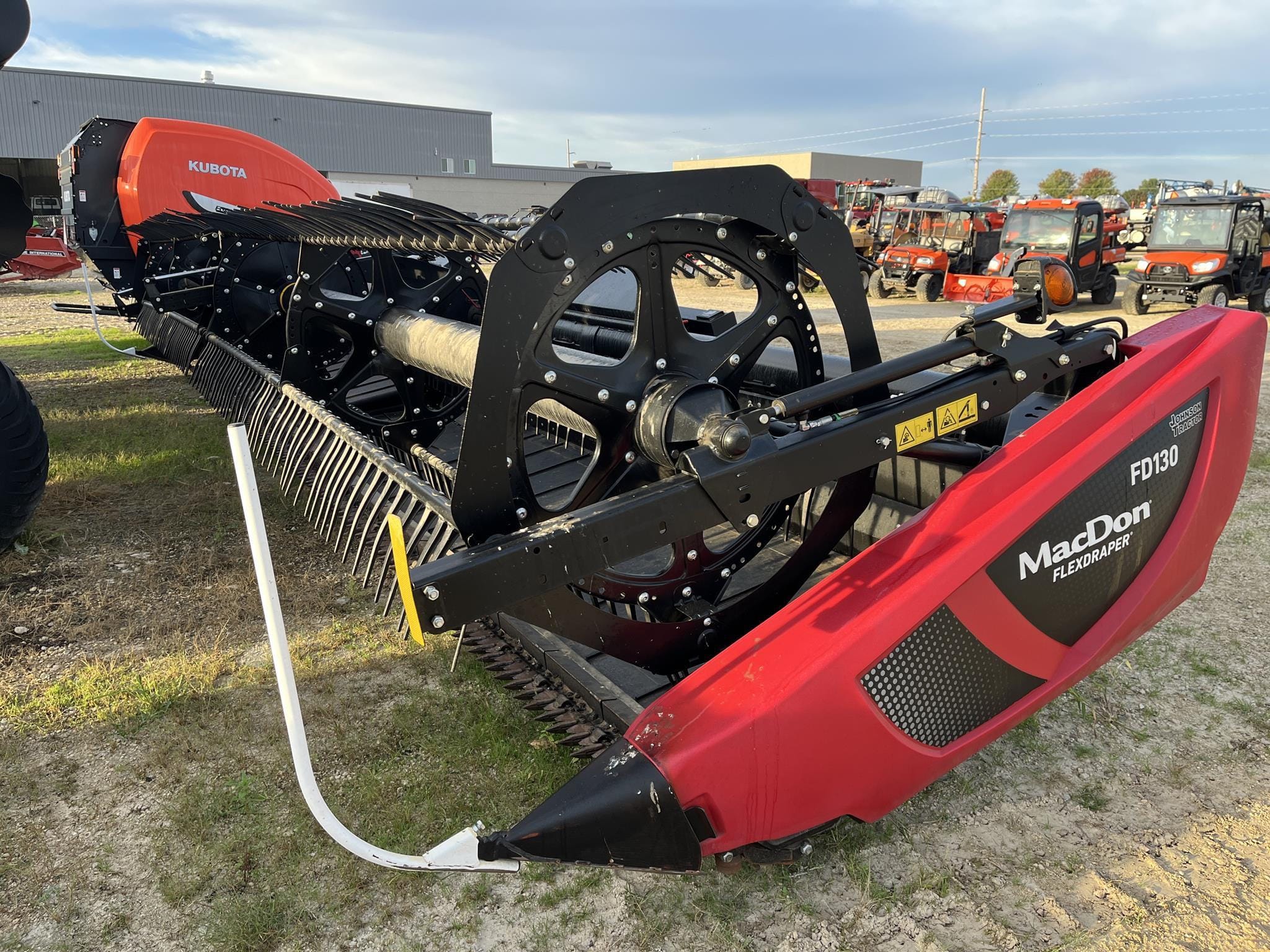 2021 MacDon FD130 Equipment Image0