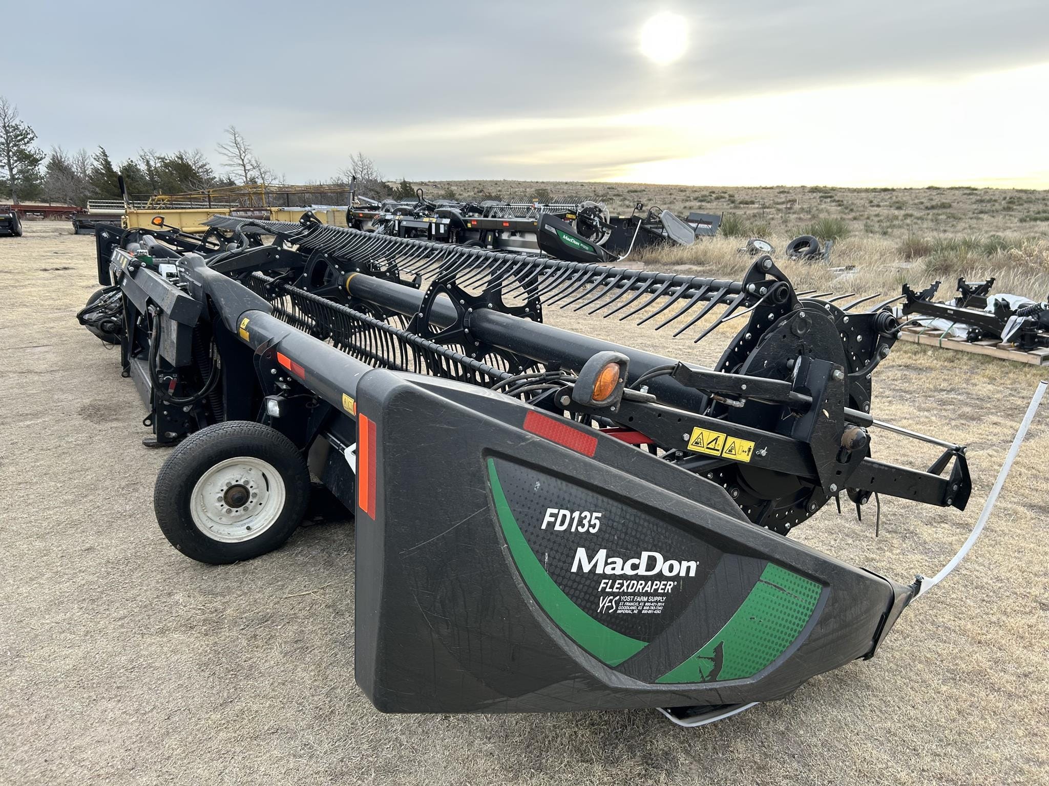 Main image MacDon FD135