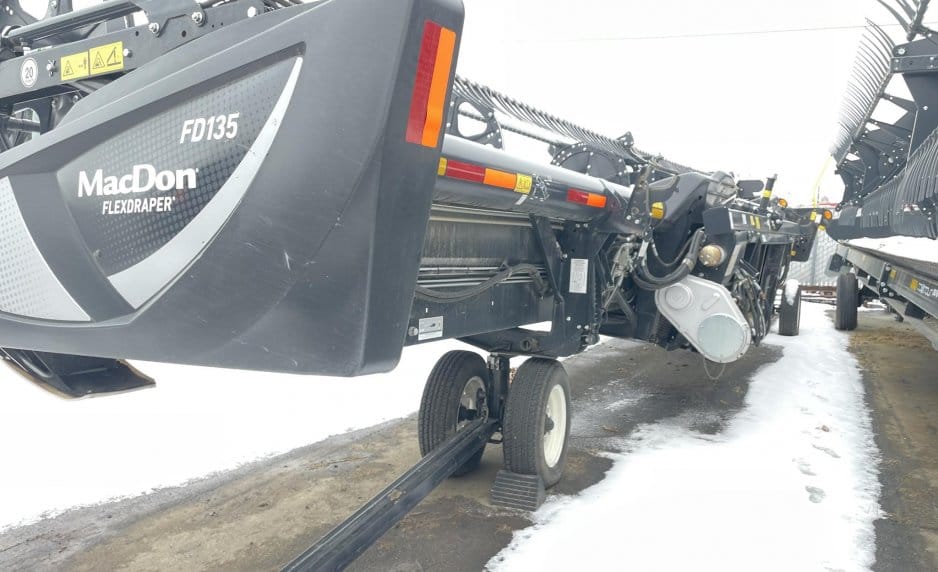 Main image MacDon FD135