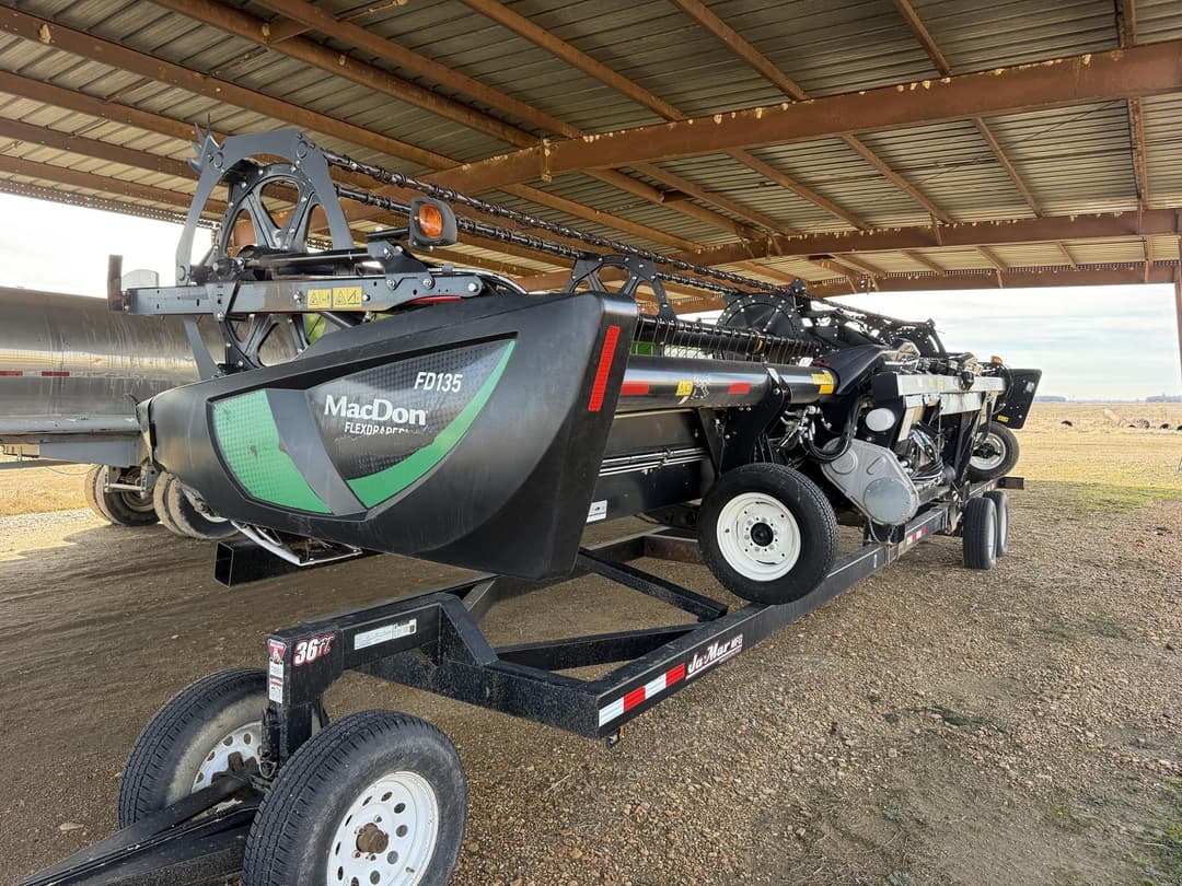 Image of MacDon FD135 Primary image