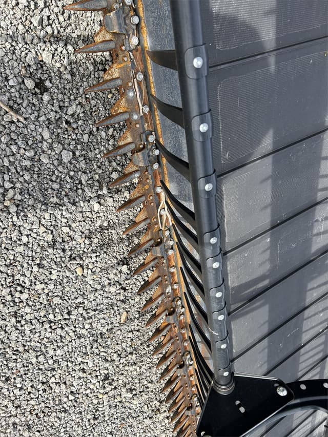 Image of MacDon FD140 equipment image 3