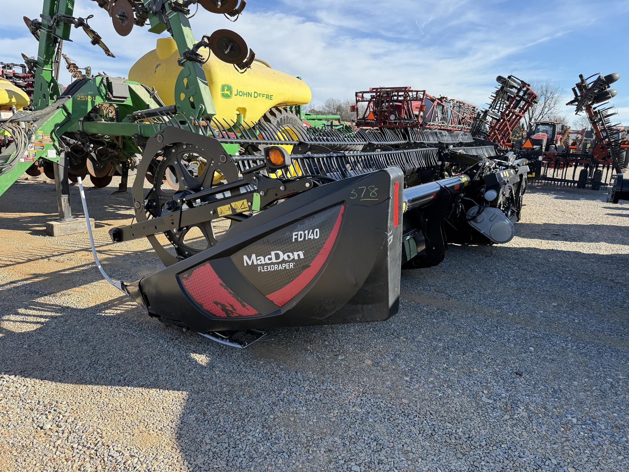 2021 MacDon FD140 Equipment Image0