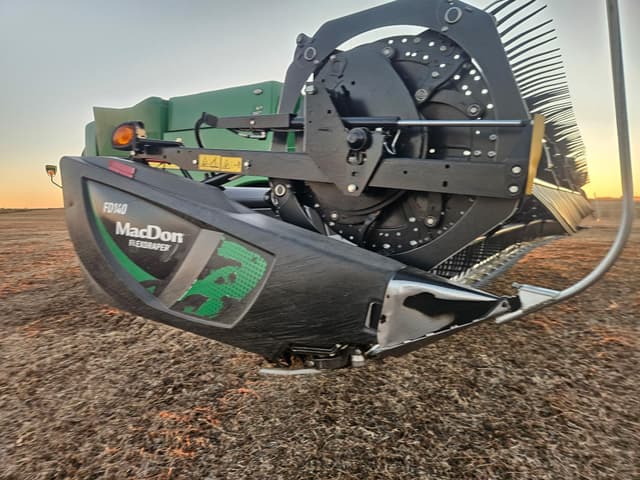 Image of MacDon FD140 equipment image 1