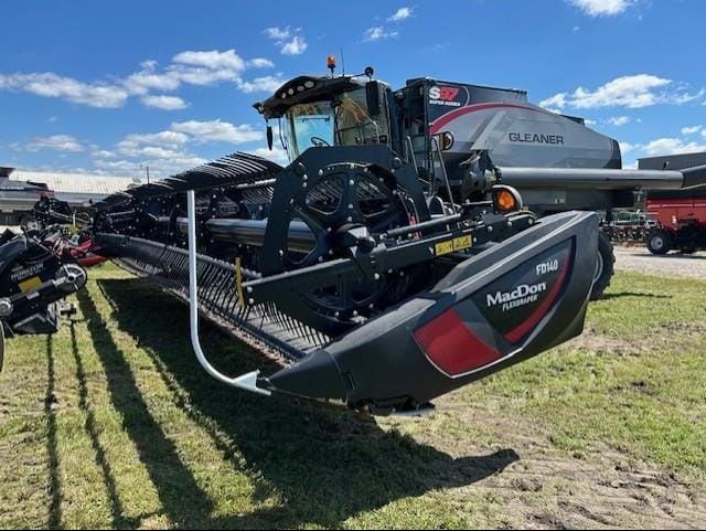 2021 MacDon FD140 Equipment Image0