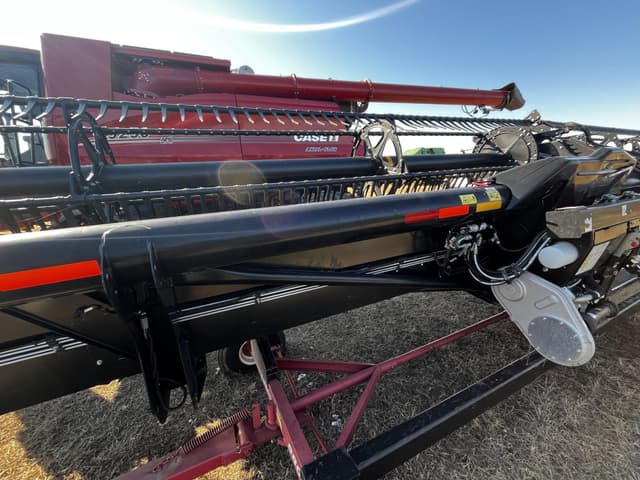 Image of MacDon FD145 equipment image 3