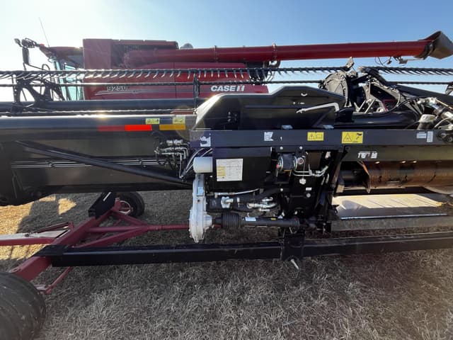 Image of MacDon FD145 equipment image 4