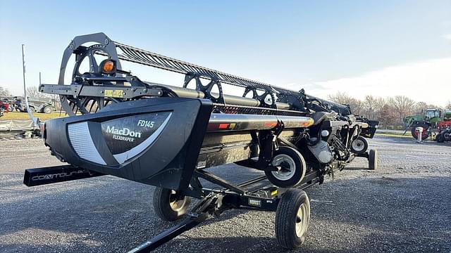 Image of MacDon FD145 equipment image 3