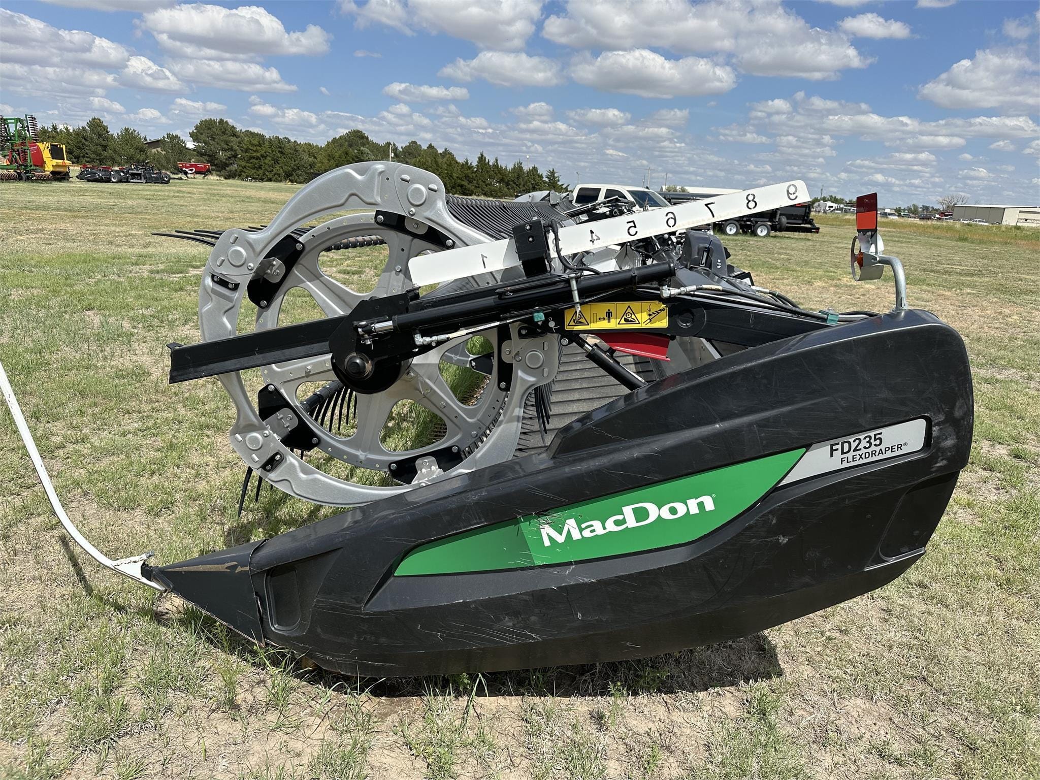 Main image MacDon FD235