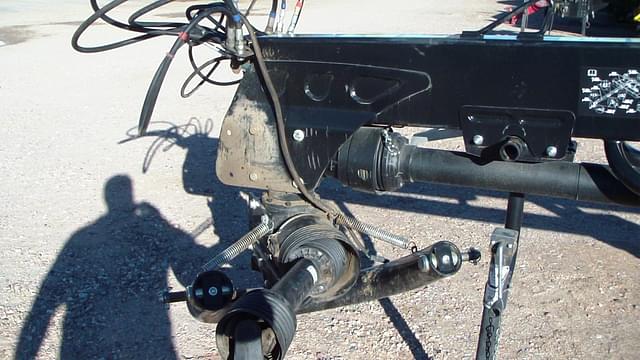 Image of MacDon R116 equipment image 1