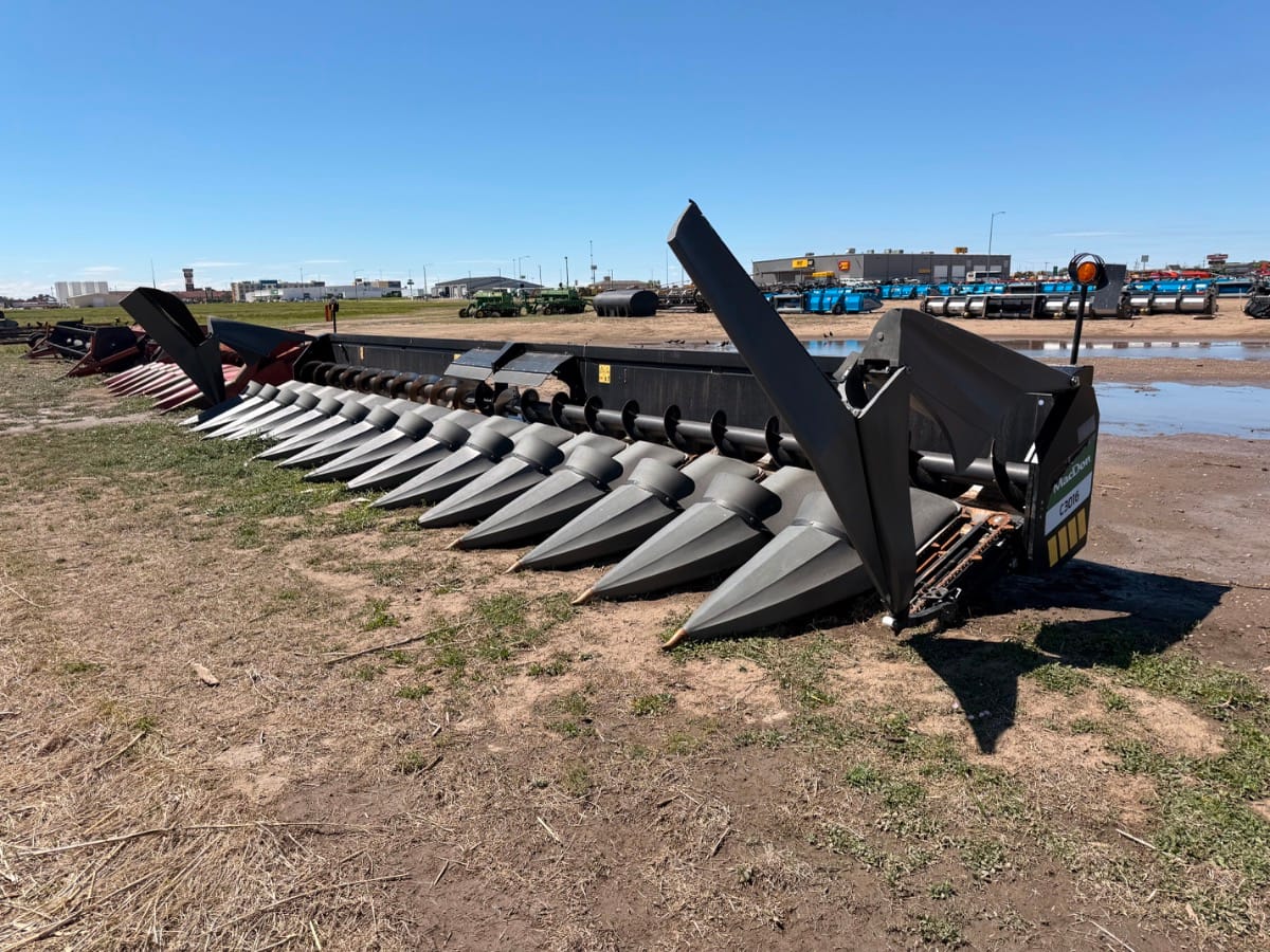2021 MacDon C3016 Equipment Image0