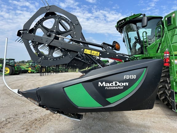 Main image MacDon FD130