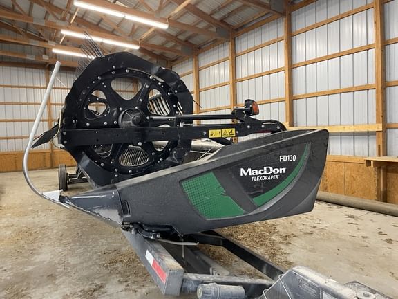 2021 MacDon FD130 Equipment Image0