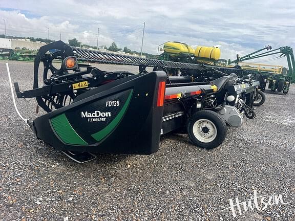 Image of MacDon FD135 equipment image 1
