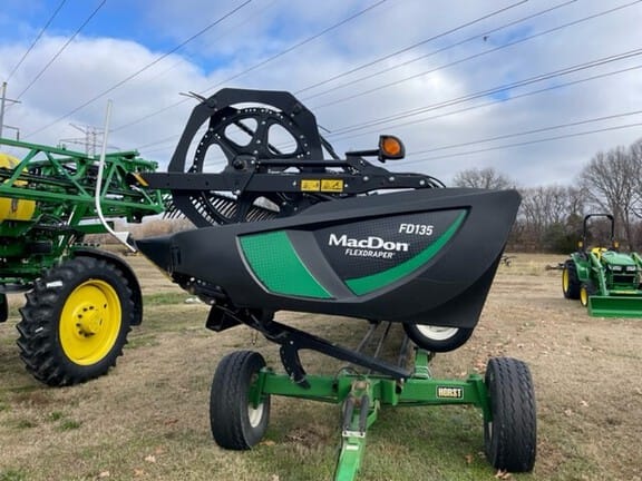 2021 MacDon FD135 Equipment Image0