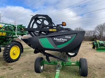 Main image MacDon FD135