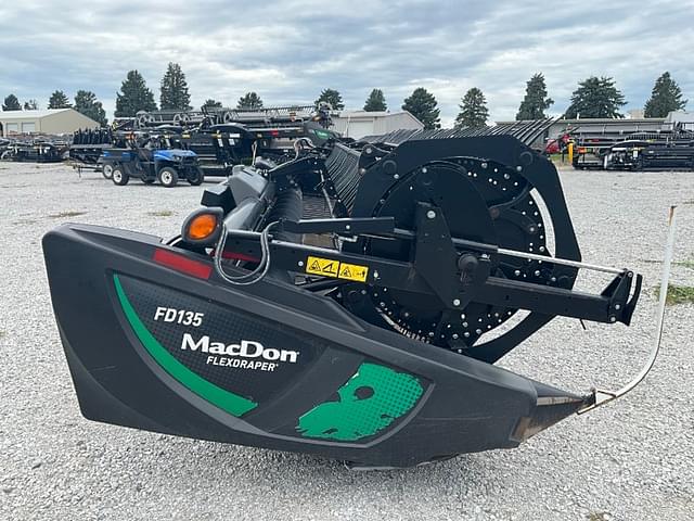 Image of MacDon FD135 equipment image 1