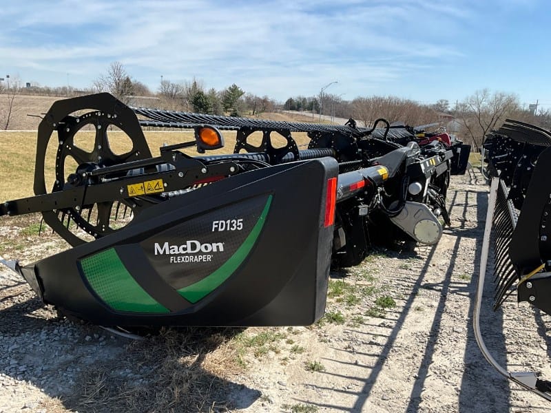 2021 MacDon FD135 Equipment Image0