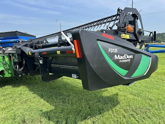 Image of MacDon FD135 equipment image 1