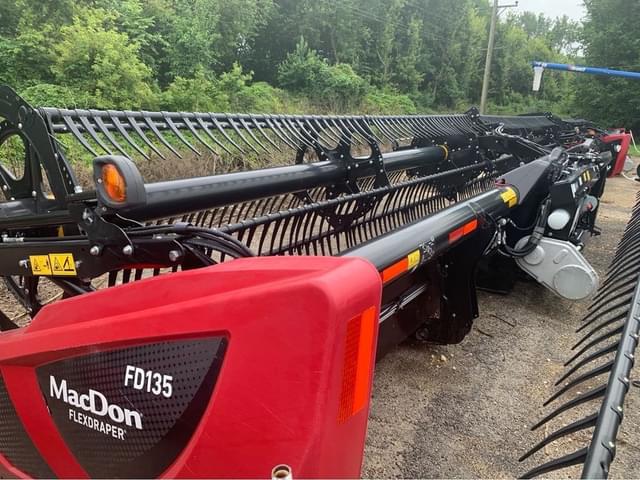 Image of MacDon FD135 equipment image 3