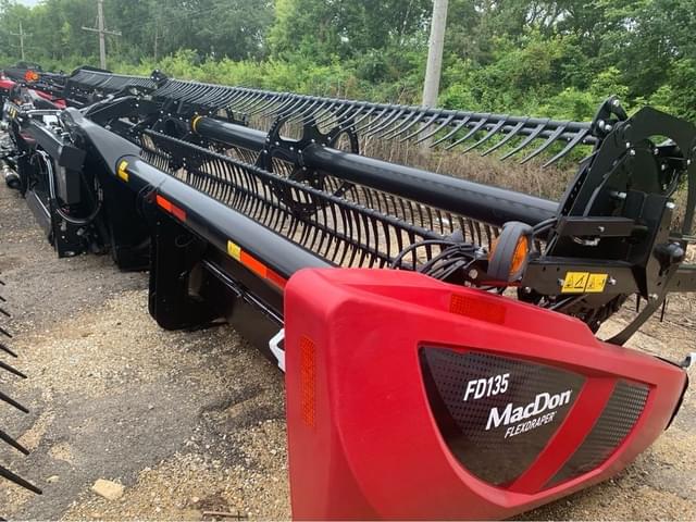 Image of MacDon FD135 equipment image 1