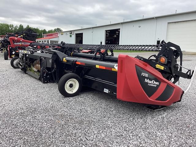 Image of MacDon FD135 equipment image 2
