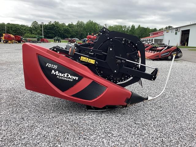 Image of MacDon FD135 equipment image 1