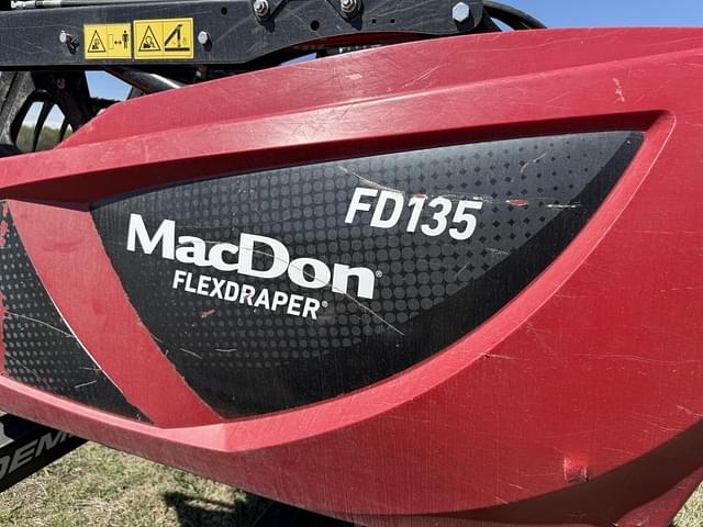 Image of MacDon FD135 equipment image 2