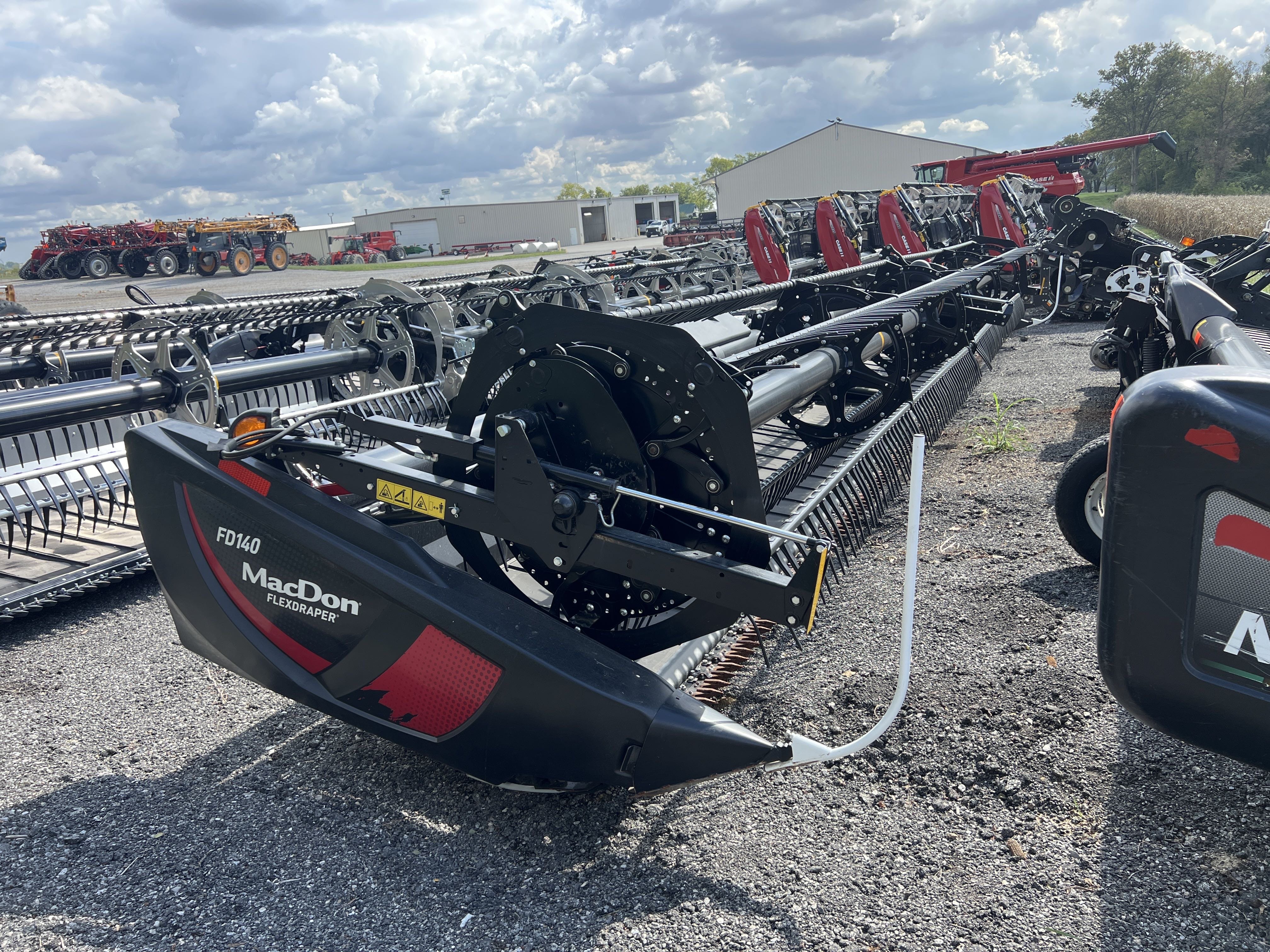 2021 MacDon FD140 Equipment Image0