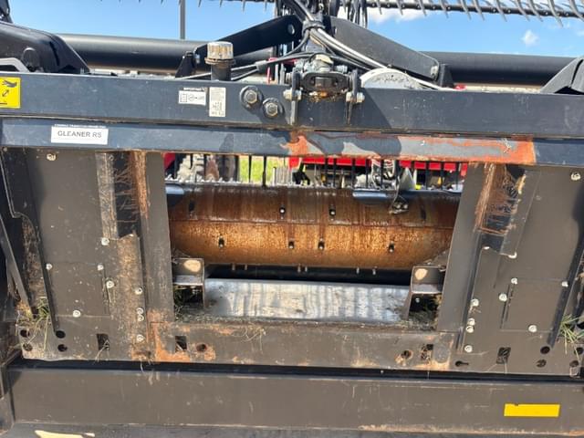 Image of MacDon FD140 equipment image 3