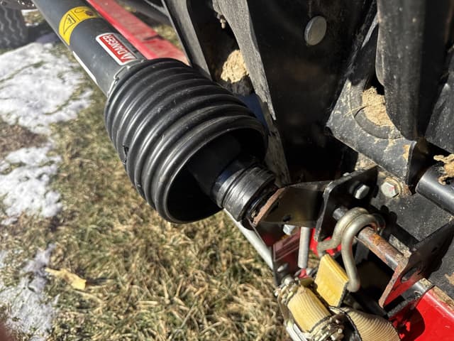 Image of MacDon FD140 equipment image 4