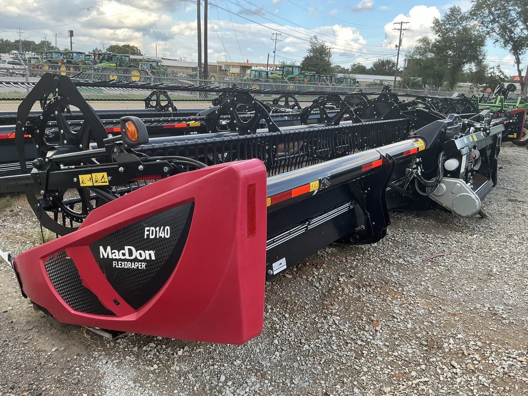 Image of MacDon FD140 Image 0