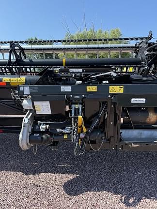 Image of MacDon FD140 equipment image 4