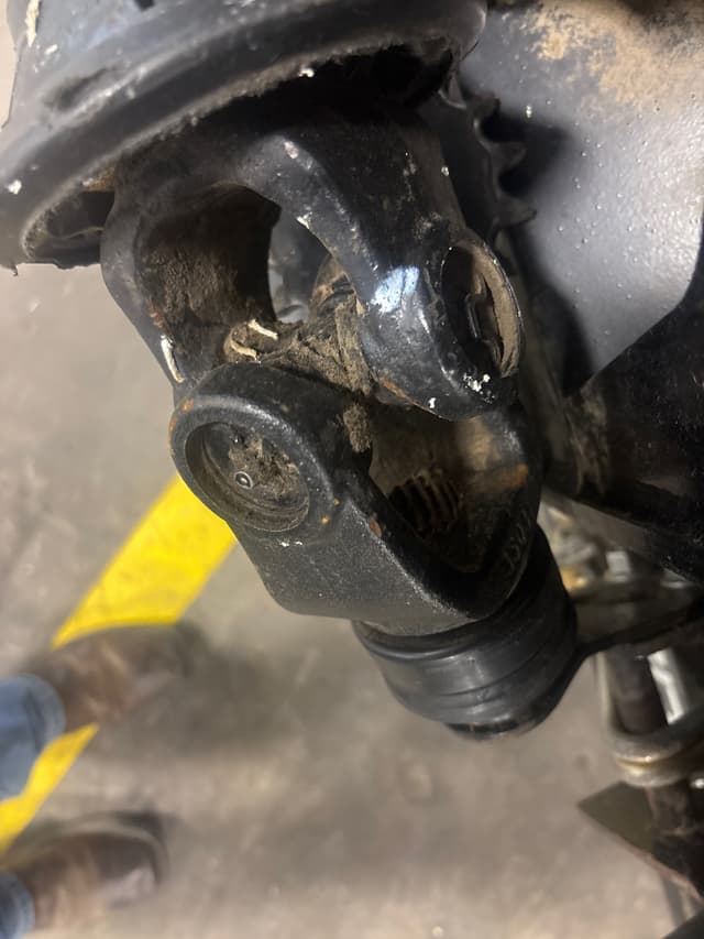 Image of MacDon FD140 equipment image 1