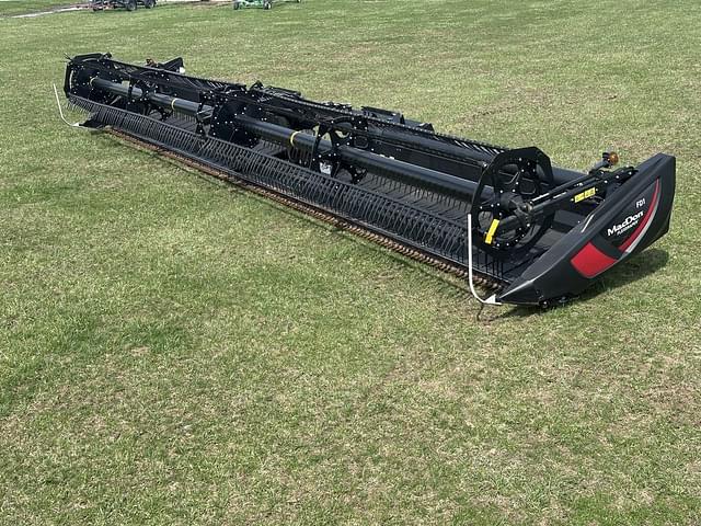 Image of MacDon FD140 equipment image 1