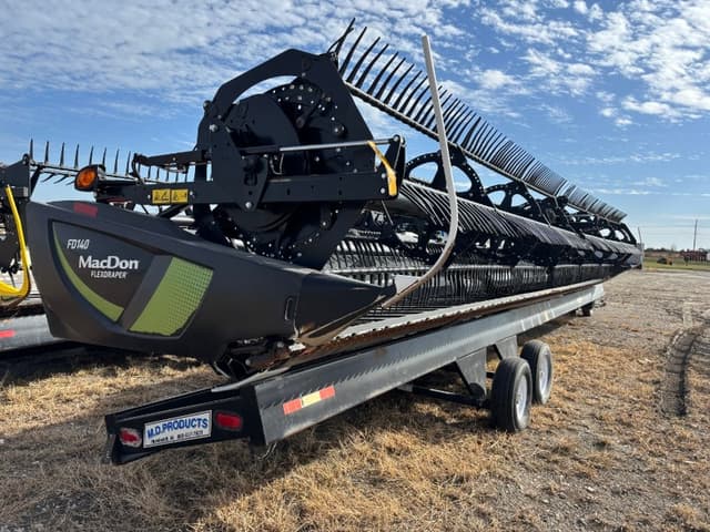 Image of MacDon FD140 equipment image 2