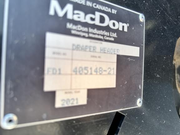Image of MacDon FD140 equipment image 3