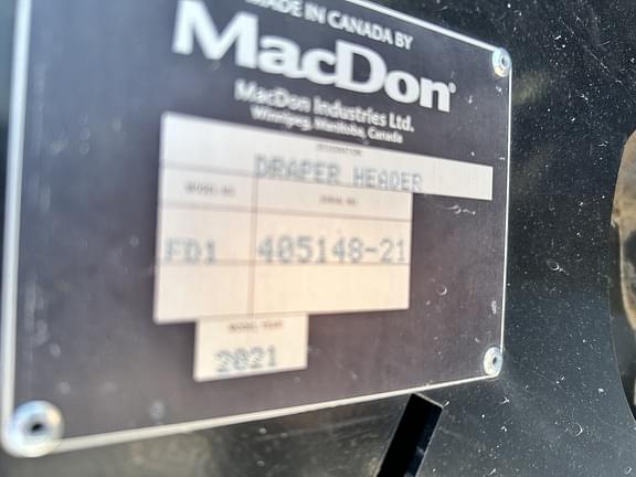 Image of MacDon FD140 equipment image 2