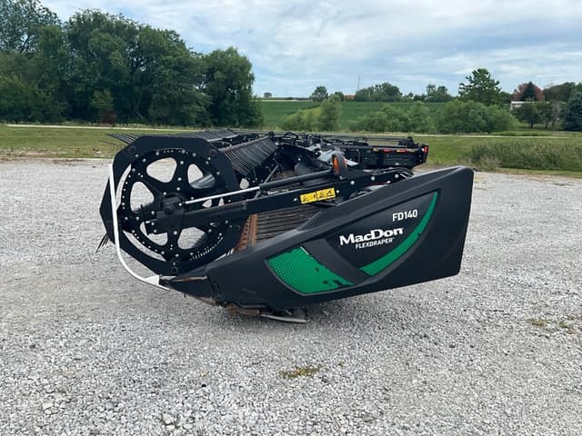 Image of MacDon FD140 equipment image 1