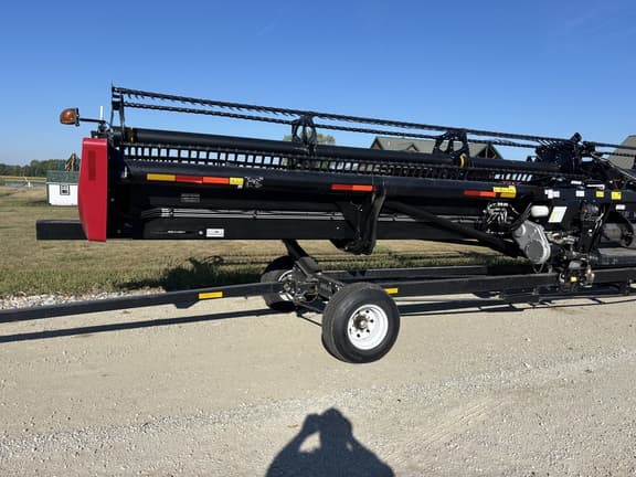 Image of MacDon FD145 equipment image 1