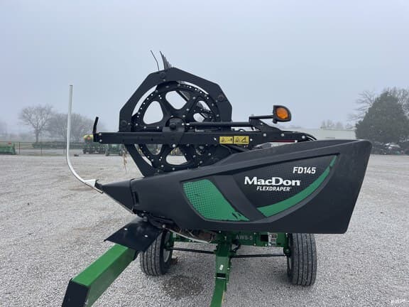 Image of MacDon FD145 equipment image 4