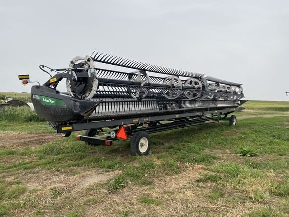 Main image MacDon FD240