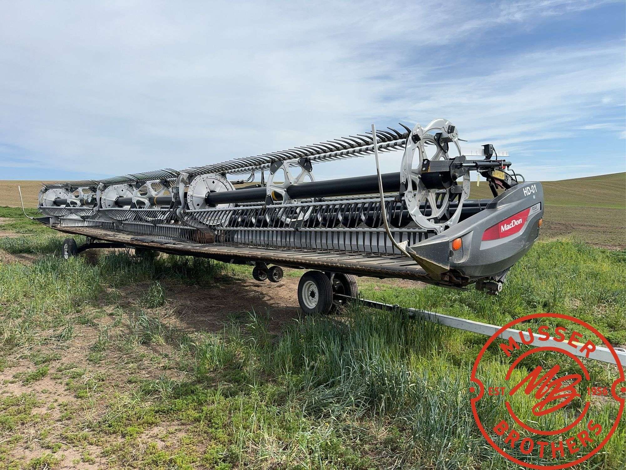 2021 MacDon FD245 Equipment Image0