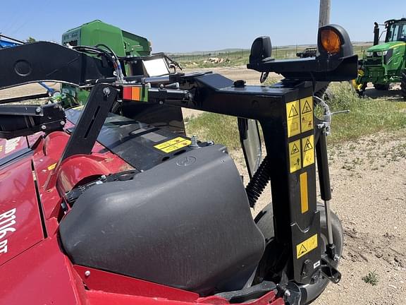 Image of MacDon R116 equipment image 4