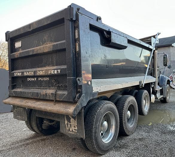 Image of Mack GR64F equipment image 3