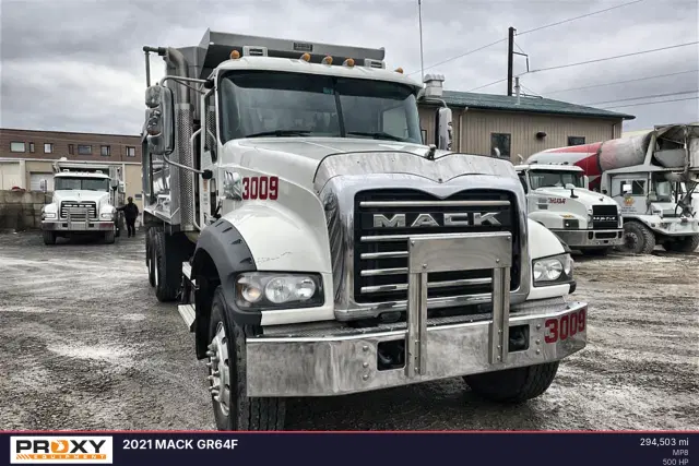Image of Mack GR64F equipment image 2