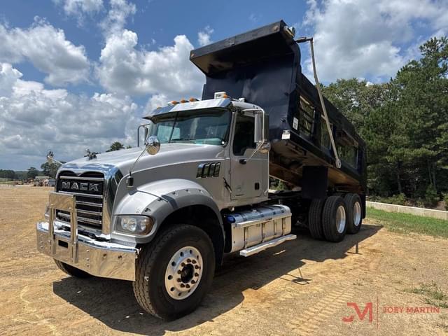 Image of Mack GR64F equipment image 3